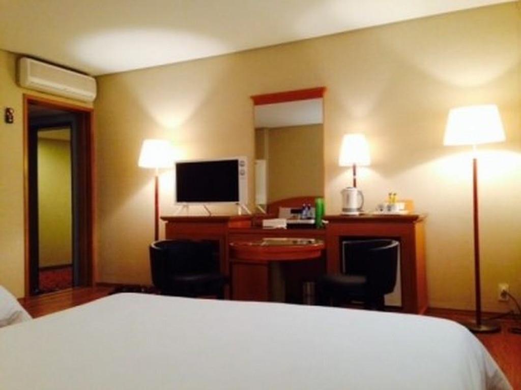 Daedong 3* Jeju